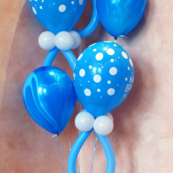 Фигура из воздушных шариков голубые пустышки. Высота до 1.7 м.