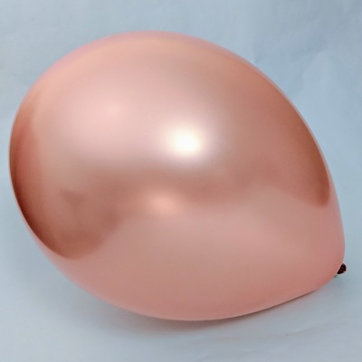 Латексный шарик побольше металик розовое-золото.